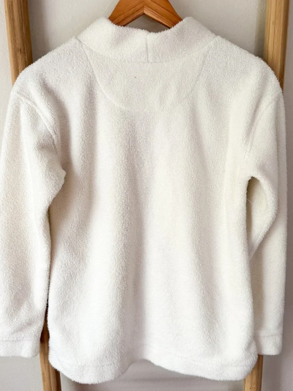 Vineyard Vines Sherpa Pullover Sweatshirt White Whale Logo Size XL Youth Girls